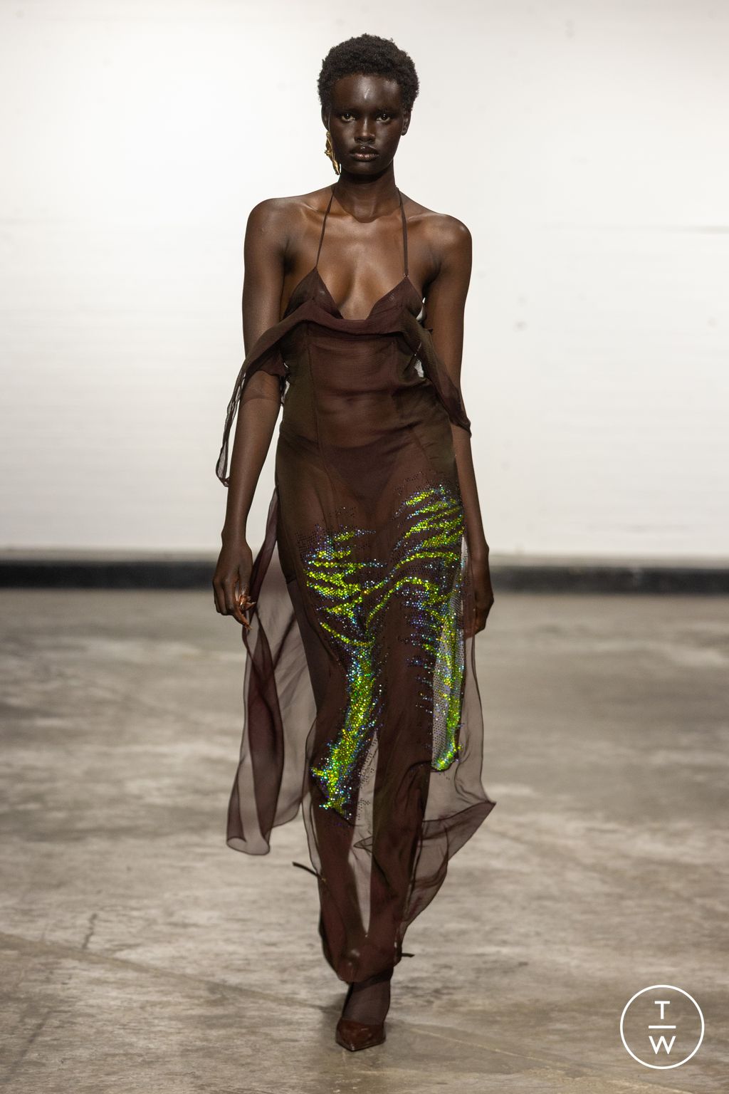 Fashion Week London Spring/Summer 2025 look 28 from the Masha Popova collection 女装