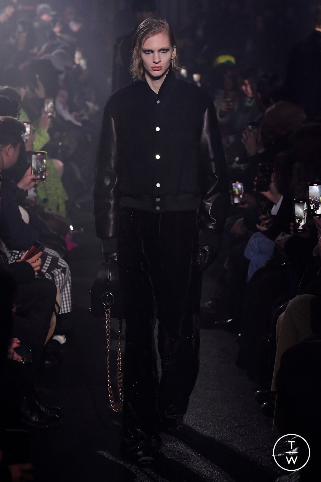 Fashion Week Paris Fall/Winter 2024 look 7 from the MASU collection 男装