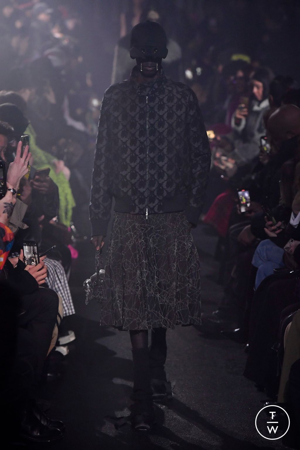 Fashion Week Paris Fall/Winter 2024 look 9 de la collection MASU menswear