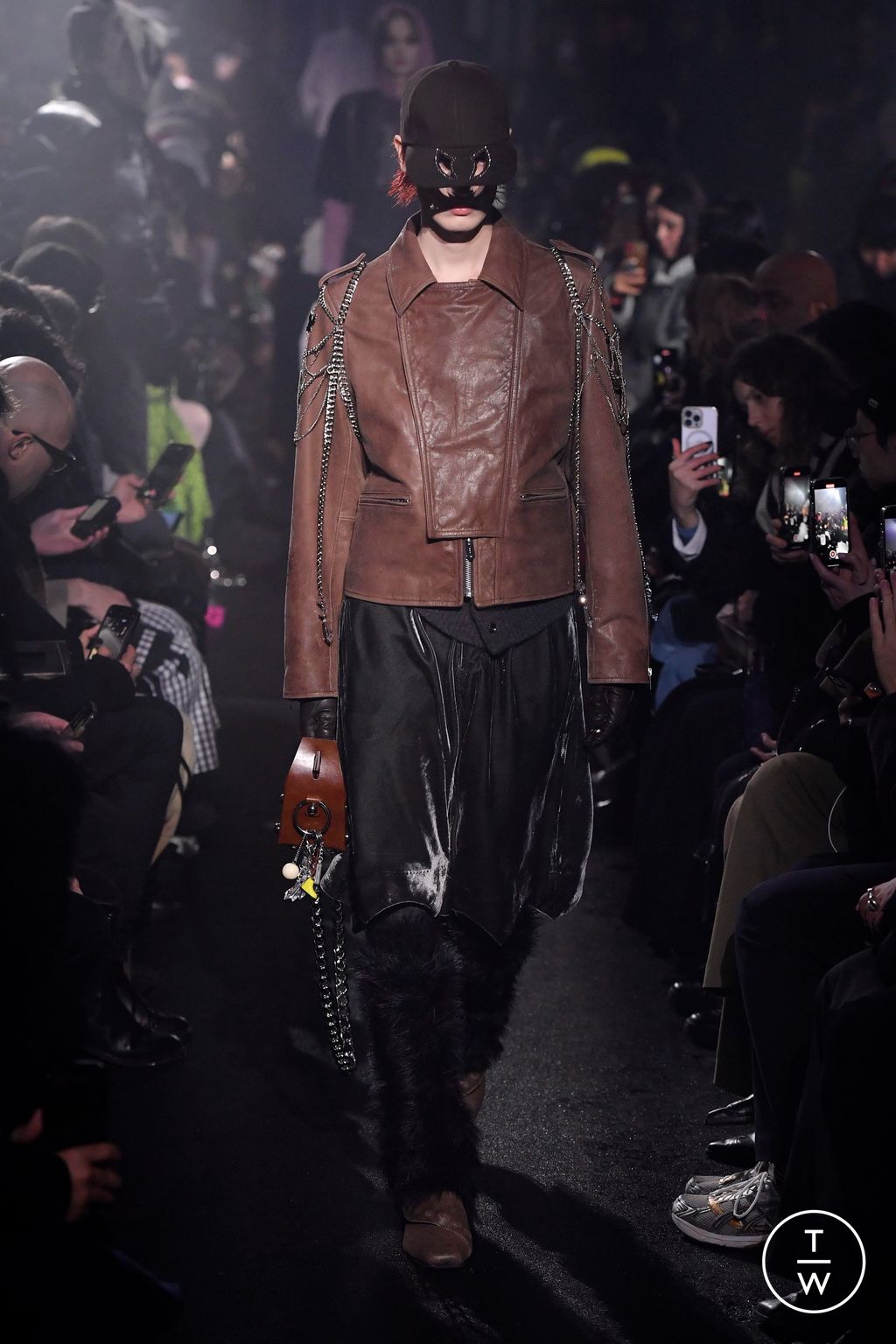 Fashion Week Paris Fall/Winter 2024 look 18 from the MASU collection 男装