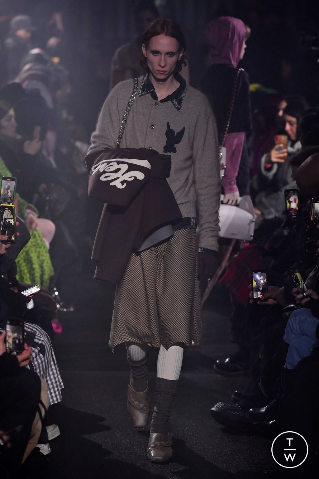 Fashion Week Paris Fall/Winter 2024 look 22 from the MASU collection 男装