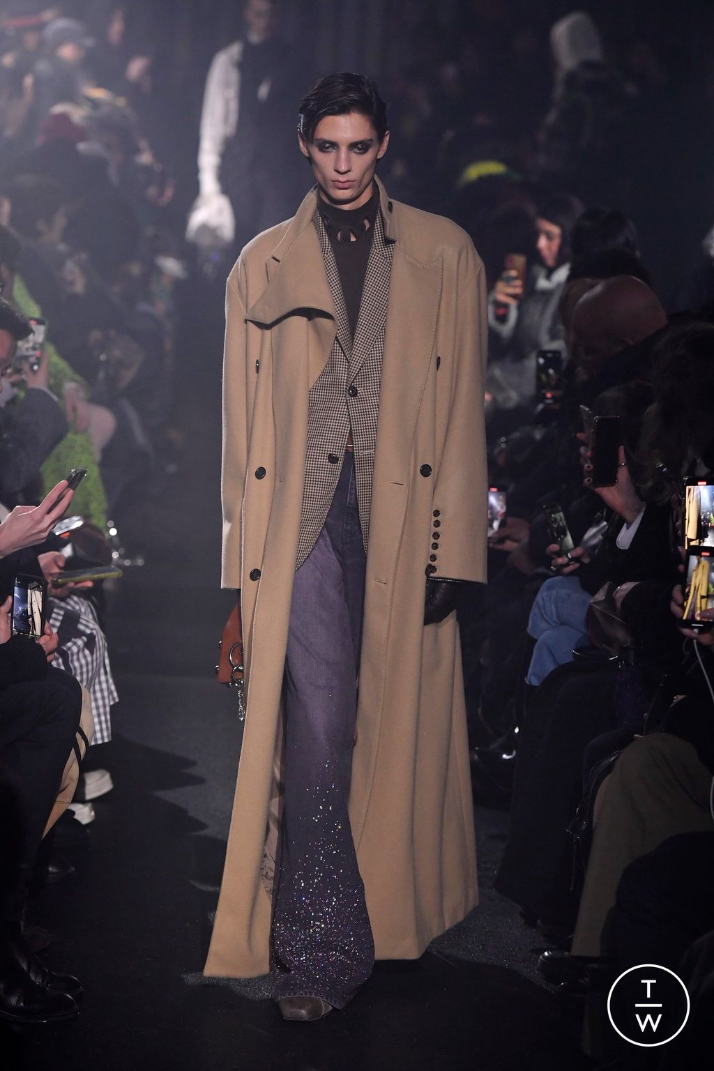 Fashion Week Paris Fall/Winter 2024 look 23 from the MASU collection menswear
