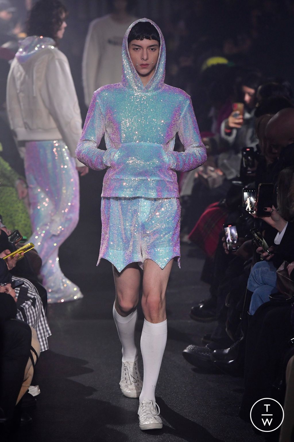 Fashion Week Paris Fall/Winter 2024 look 28 from the MASU collection 男装