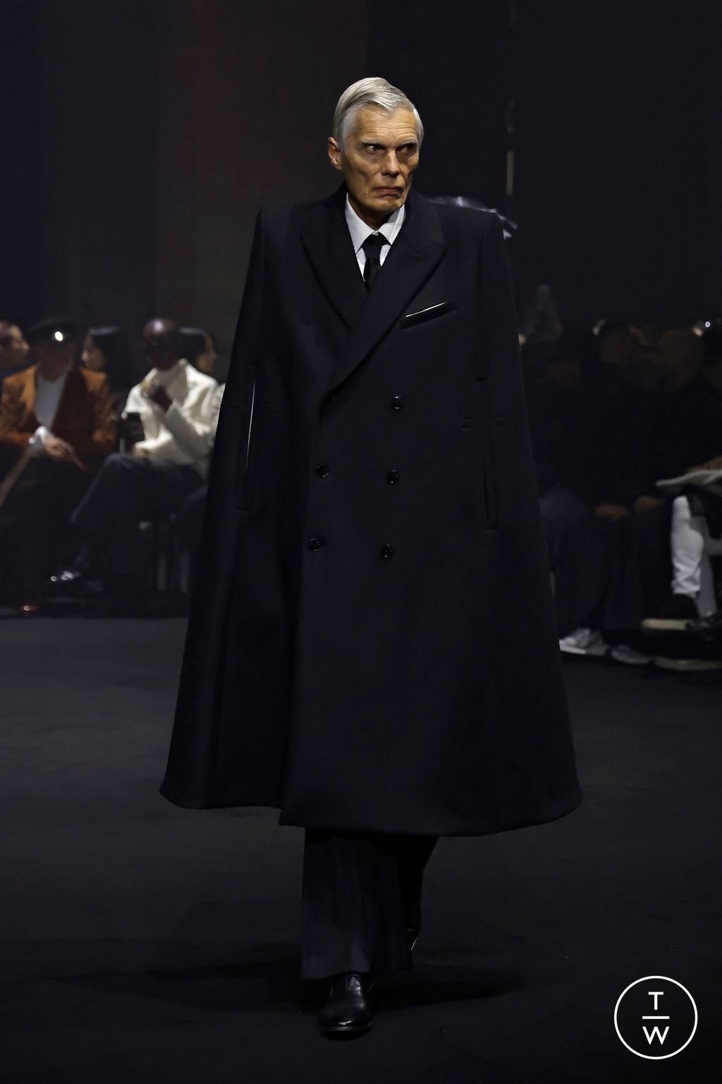 Fashion Week Paris Fall/Winter 2026 look 2 de la collection Matières Fécales womenswear