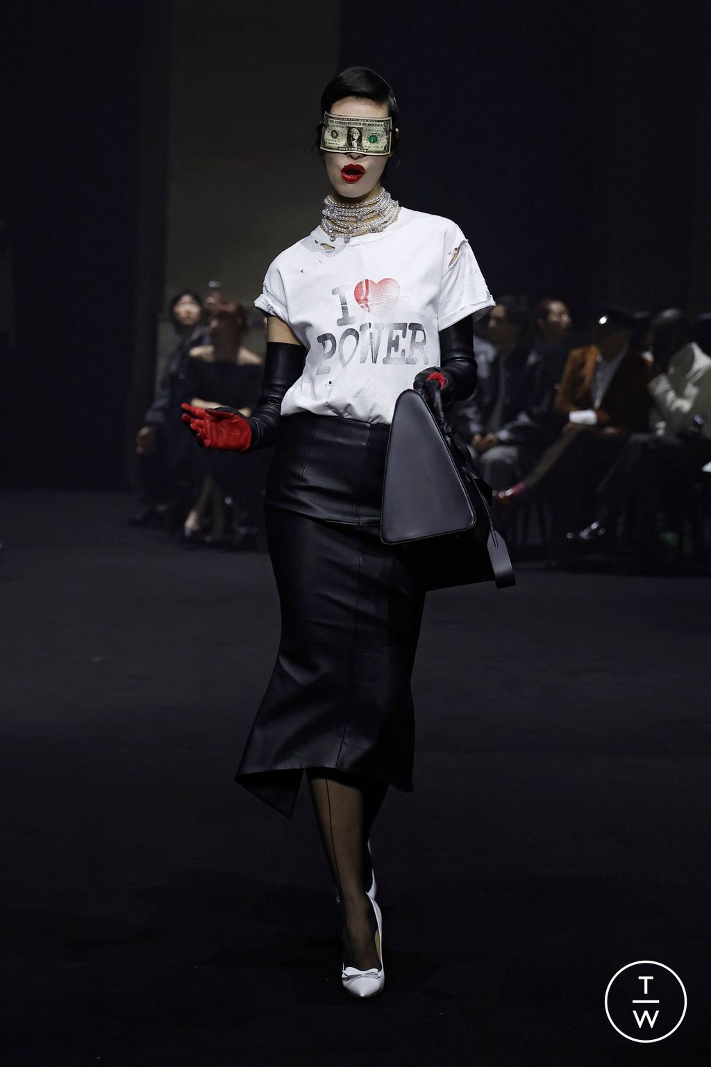 Fashion Week Paris Fall/Winter 2026 look 14 de la collection Matières Fécales womenswear