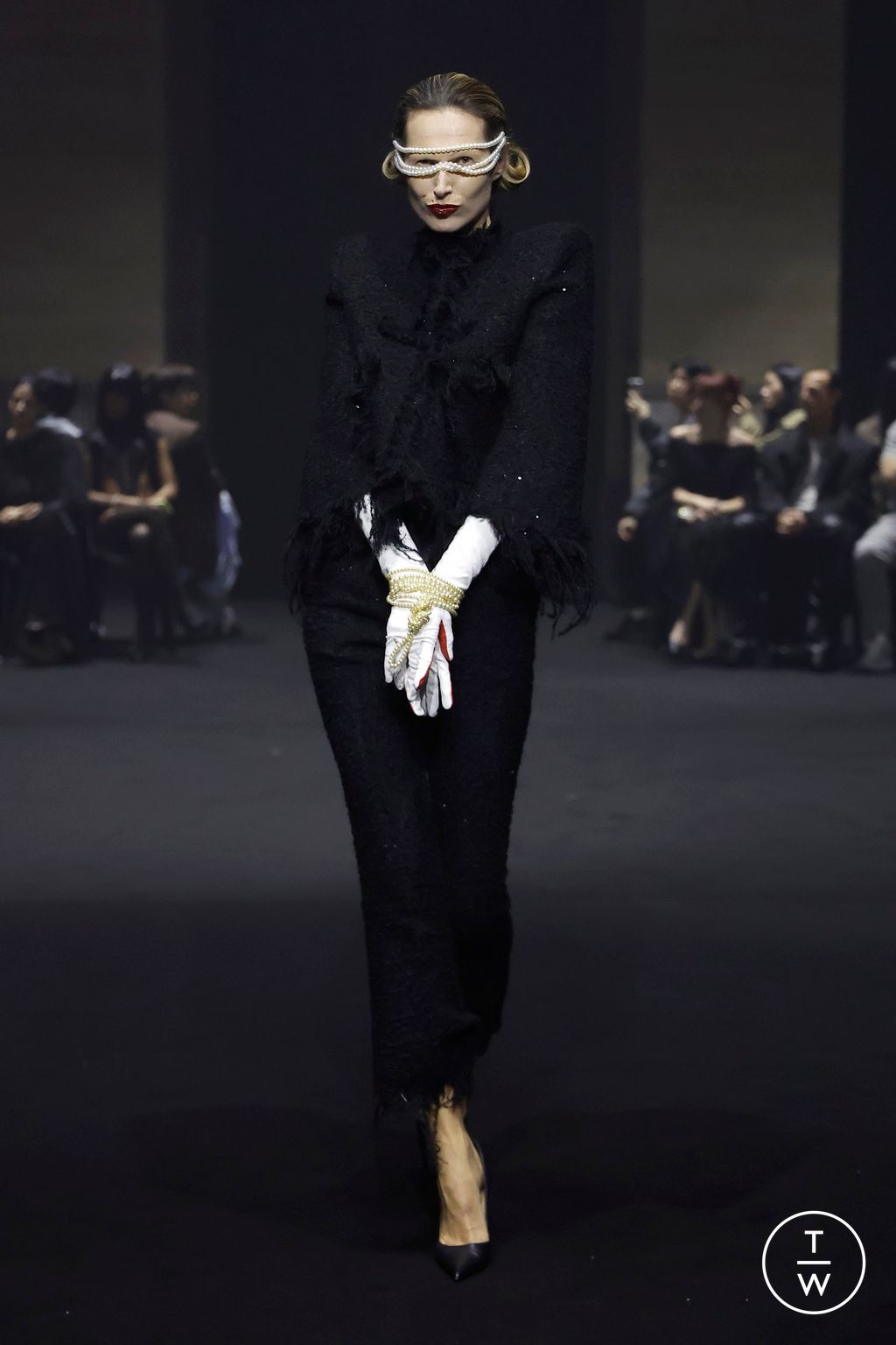 Fashion Week Paris Fall/Winter 2026 look 15 from the Matières Fécales collection 女装