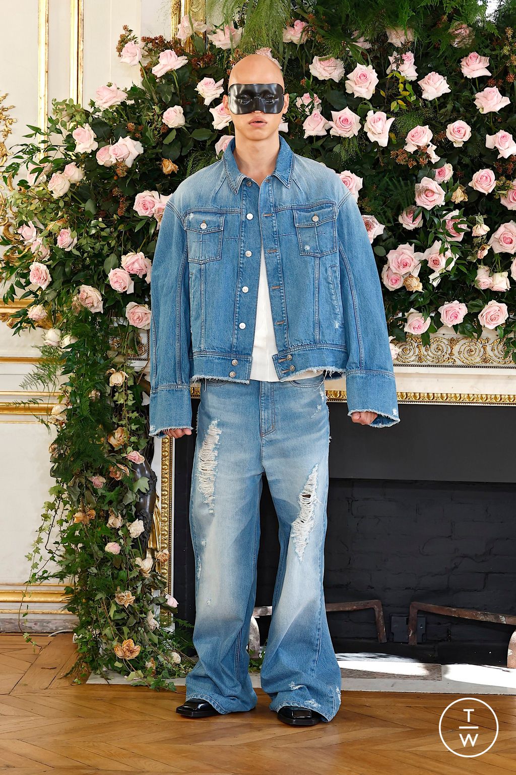 Fashion Week Paris Spring/Summer 2026 look 21 de la collection Matières Fécales womenswear