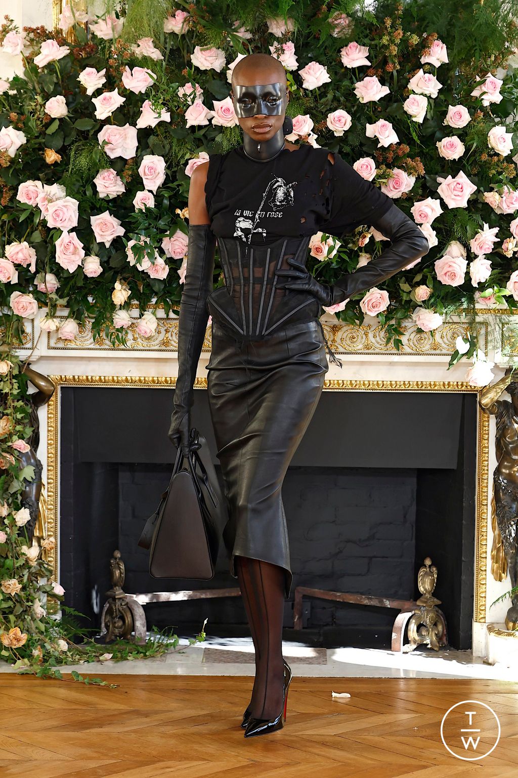 Fashion Week Paris Spring/Summer 2026 look 28 from the Matières Fécales collection womenswear