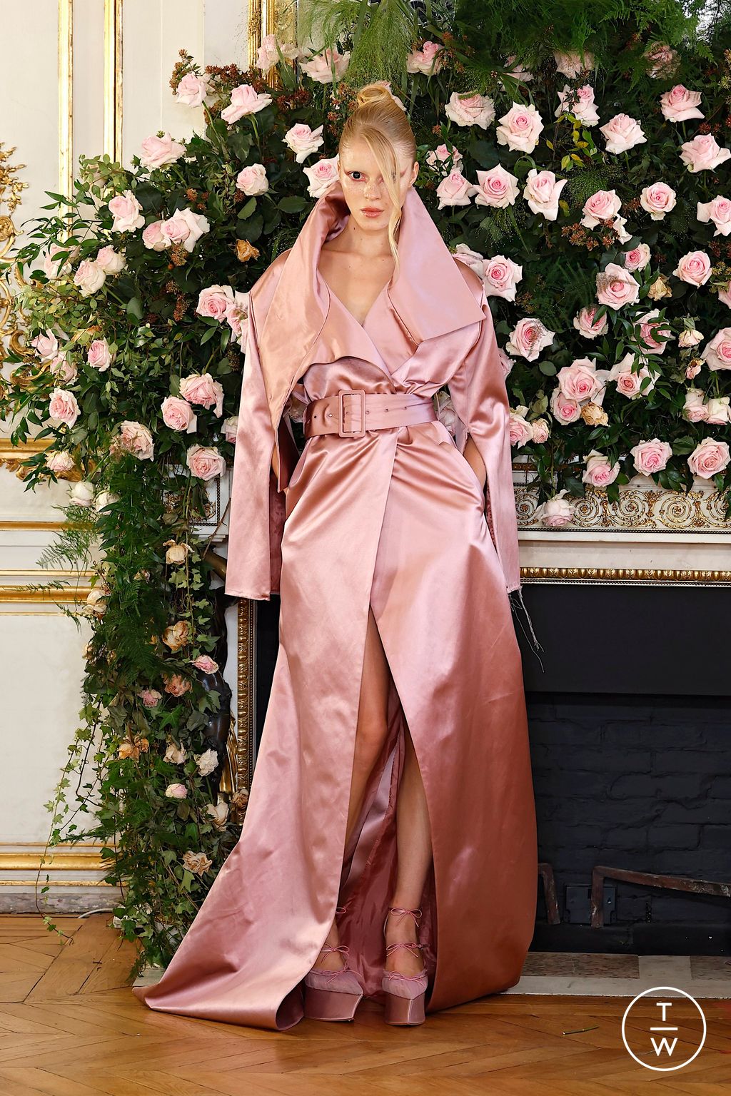 Fashion Week Paris Spring/Summer 2026 look 39 from the Matières Fécales collection womenswear