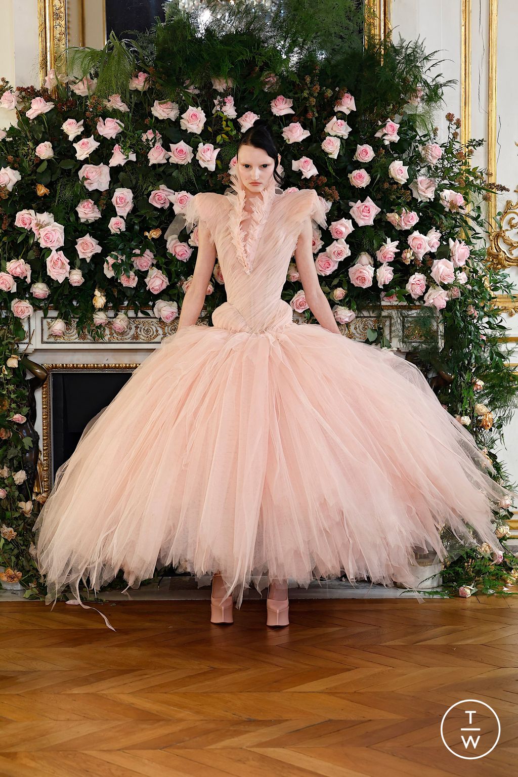 Fashion Week Paris Spring/Summer 2026 look 44 from the Matières Fécales collection womenswear