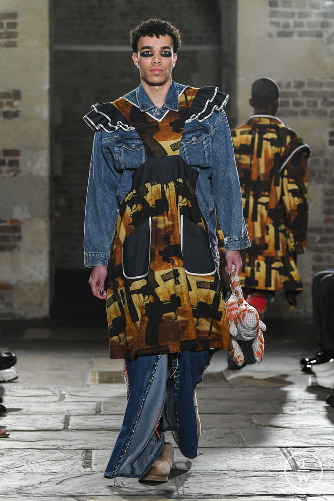Fashion Week London Fall/Winter 2022 look 7 from the Matty Bovan collection 女装