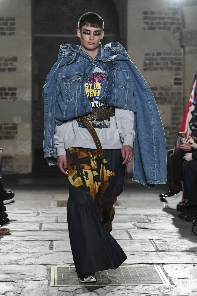 Fashion Week London Fall/Winter 2022 look 12 from the Matty Bovan collection 女装