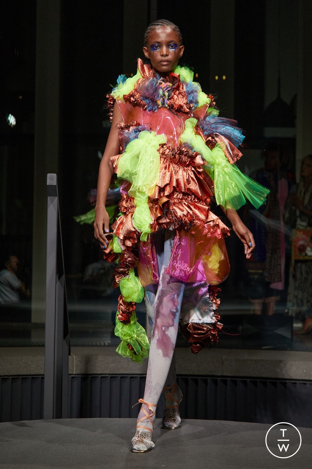 Fashion Week London Spring/Summer 2024 look 10 from the Matty Bovan collection 女装