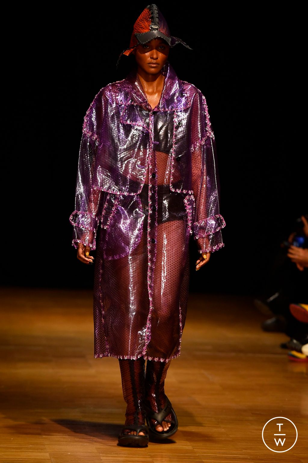 Fashion Week Milan Fall/Winter 2024 look 19 from the MAXIVIVE collection womenswear