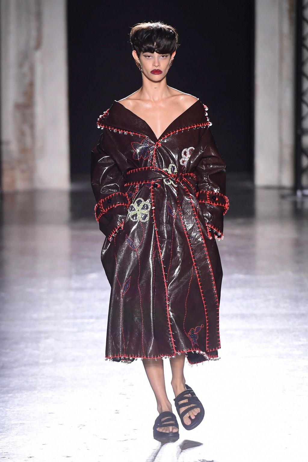 Fashion Week Milan Spring/Summer 2024 look 2 from the MAXIVIVE collection 女装