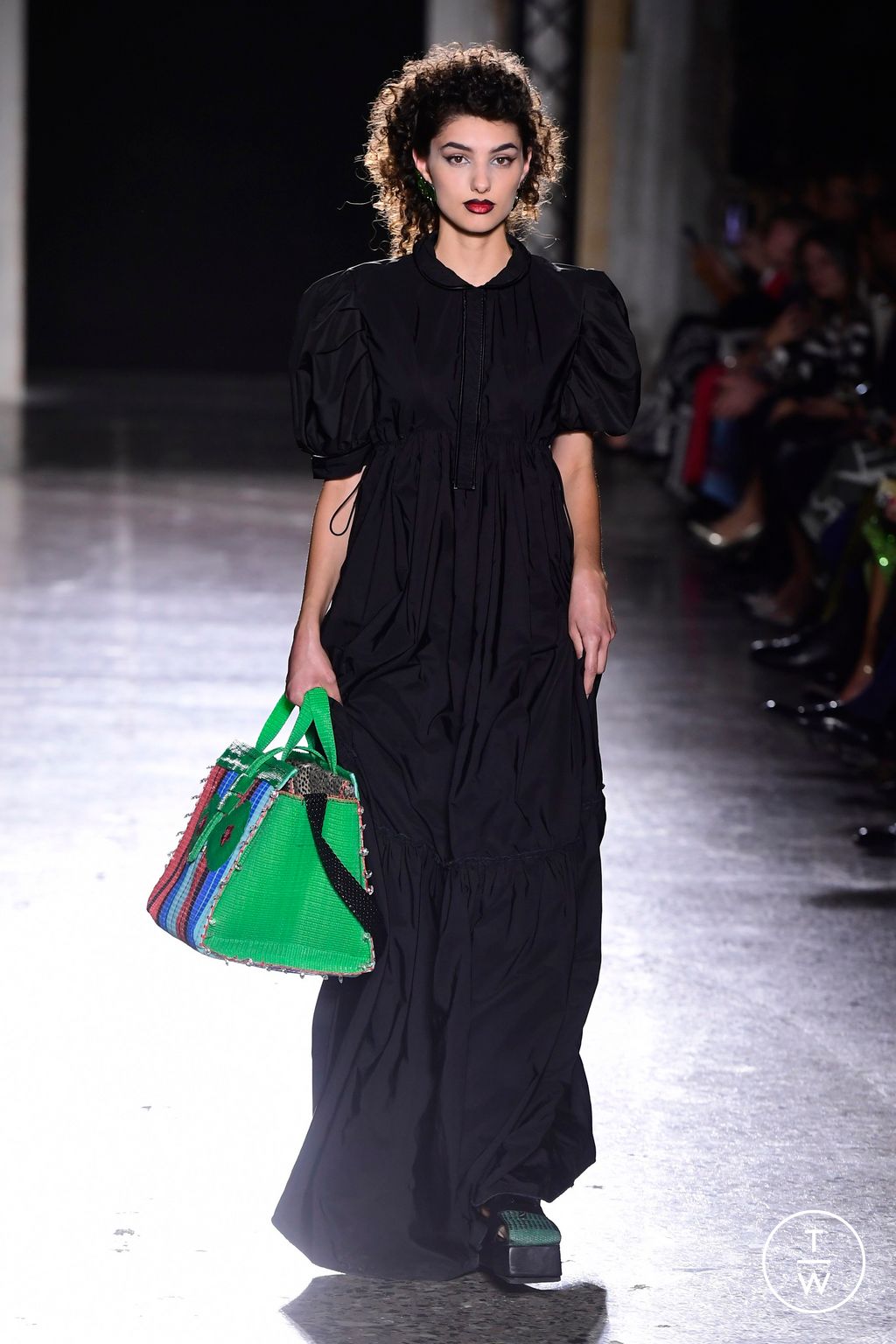 Fashion Week Milan Spring/Summer 2024 look 5 from the MAXIVIVE collection womenswear