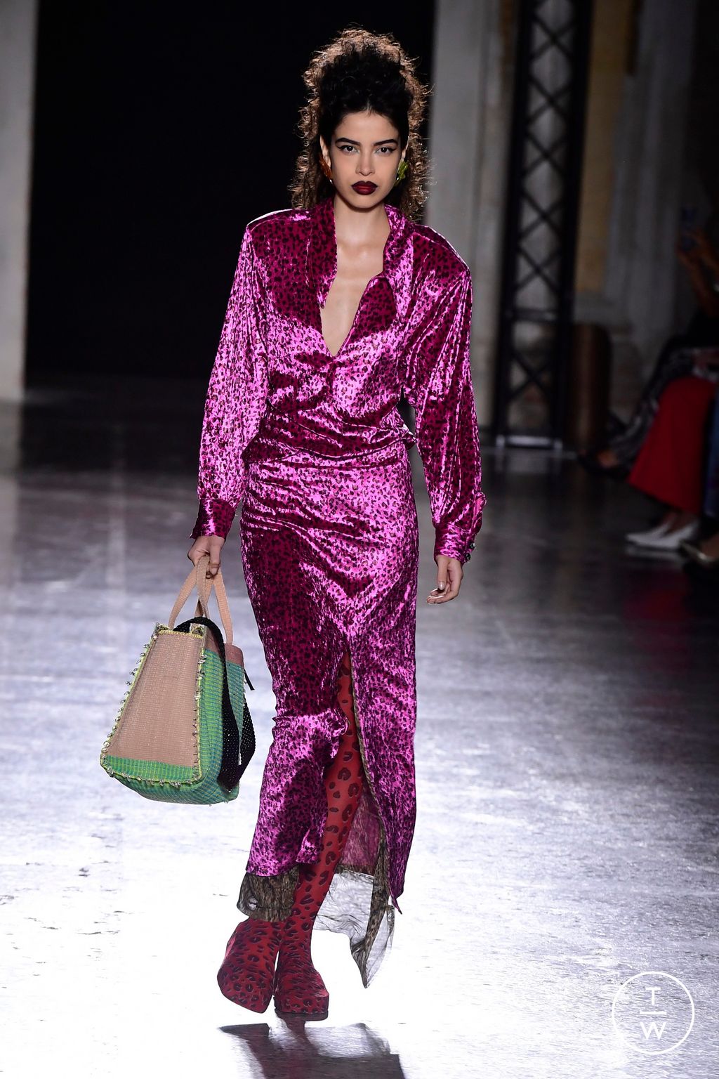 Fashion Week Milan Spring/Summer 2024 look 11 from the MAXIVIVE collection womenswear