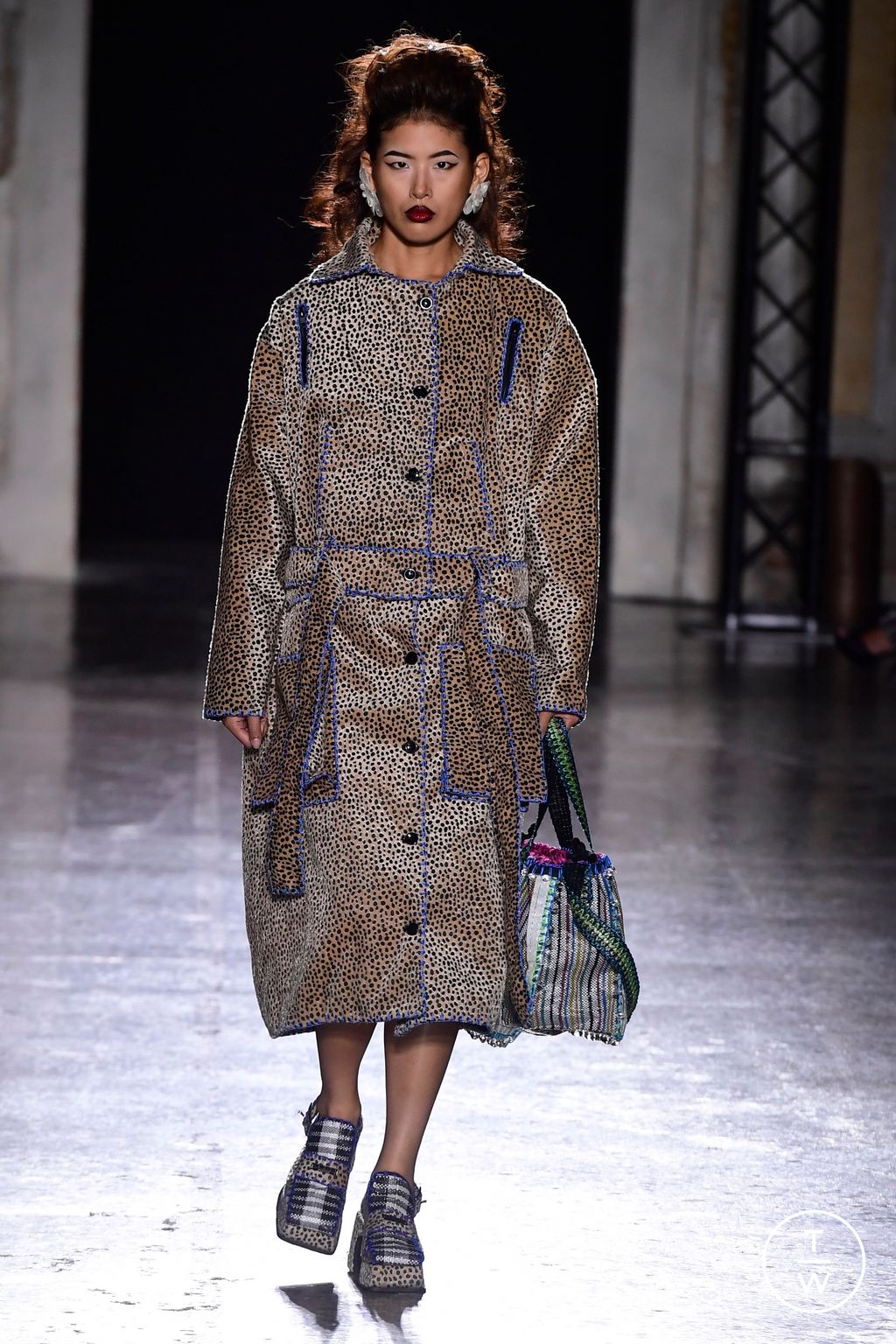 Fashion Week Milan Spring/Summer 2024 look 15 from the MAXIVIVE collection womenswear
