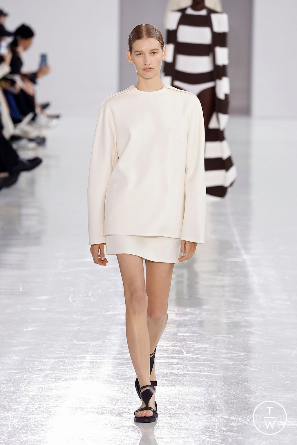 Fashion Week Milan Spring/Summer 2025 look 31 de la collection Max Mara womenswear