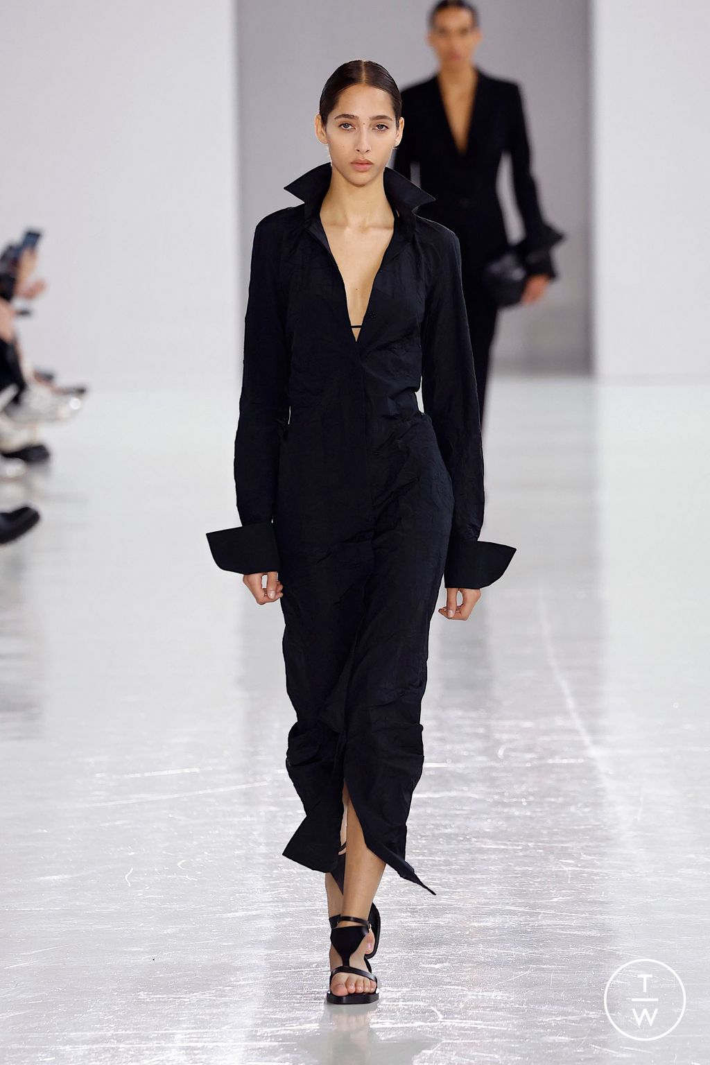 Fashion Week Milan Spring-Summer 2025 look 35 from the Max Mara collection womenswear