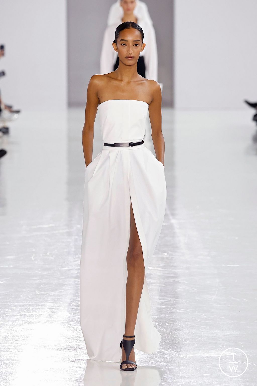Max Mara SS25 womenswear #45 - Tagwalk: The Fashion Search