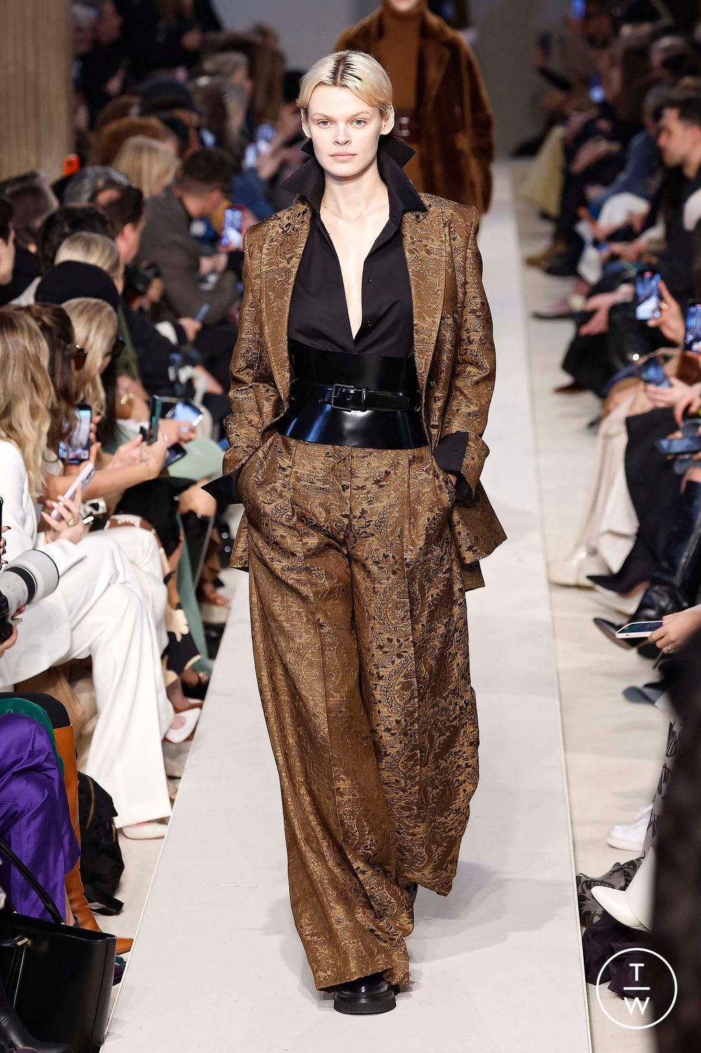 Fashion Week Milan Fall/Winter 2023 look 11 from the Max Mara collection womenswear