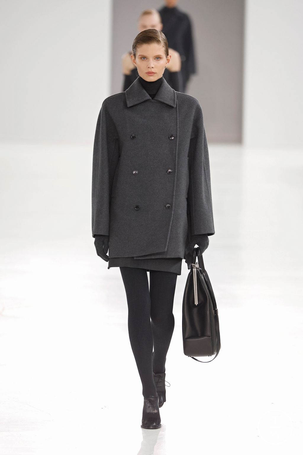 Fashion Week Milan Fall/Winter 2024 look 13 from the Max Mara collection 女装