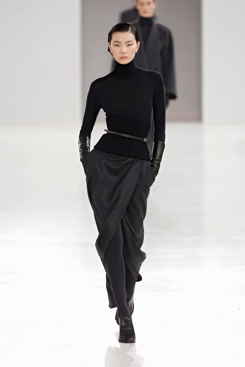 Fashion Week Milan Fall/Winter 2024 look 16 from the Max Mara collection 女装