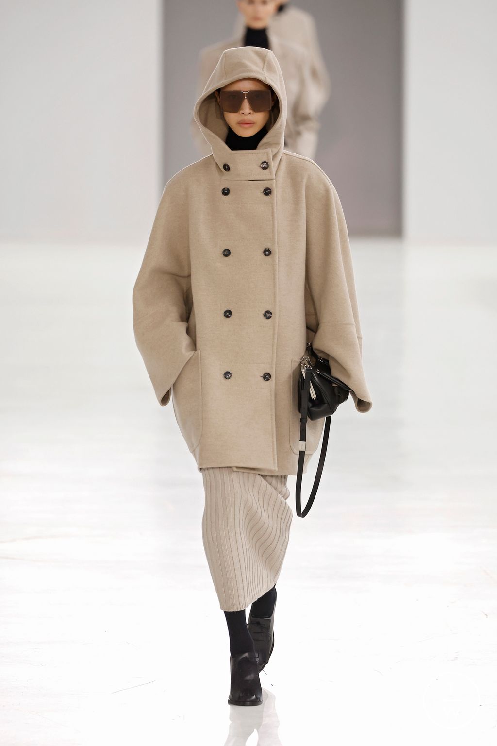 Fashion Week Milan Fall/Winter 2024 look 28 from the Max Mara collection 女装