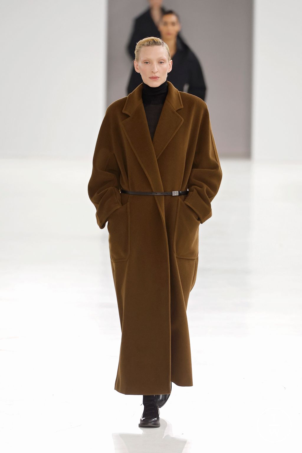 Fashion Week Milan Fall/Winter 2024 look 37 from the Max Mara collection 女装