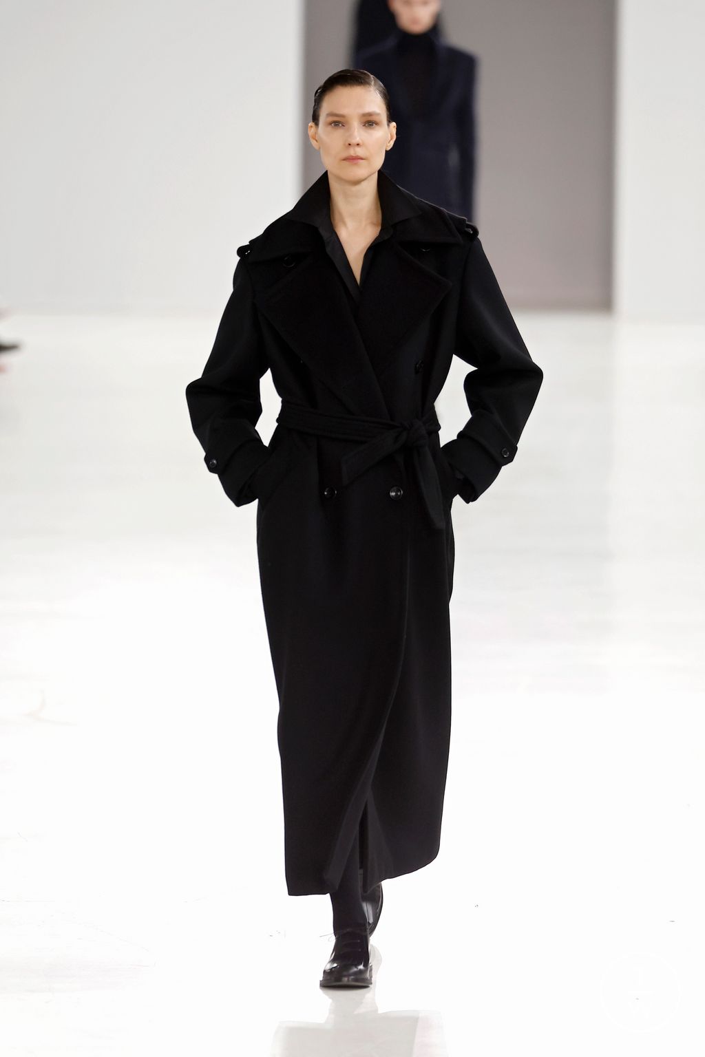 Fashion Week Milan Fall/Winter 2024 look 39 from the Max Mara collection 女装