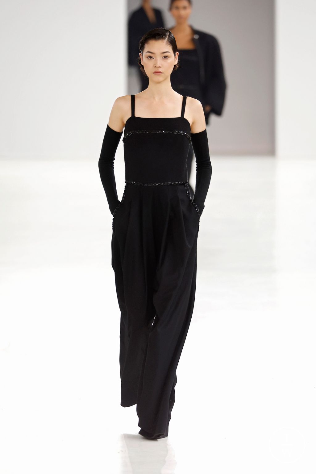 Fashion Week Milan Fall/Winter 2024 look 44 from the Max Mara collection 女装