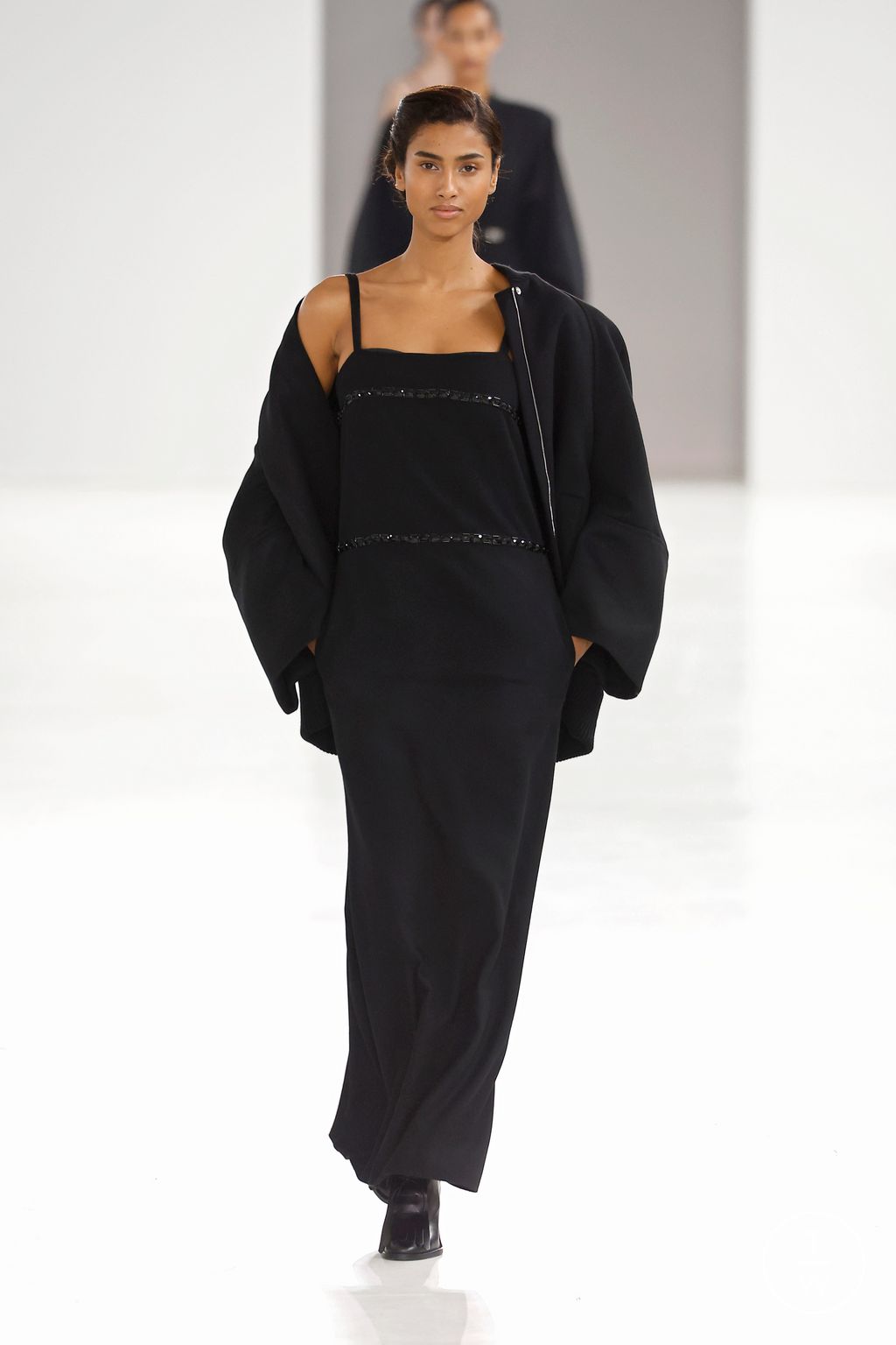 Fashion Week Milan Fall/Winter 2024 look 45 from the Max Mara collection 女装