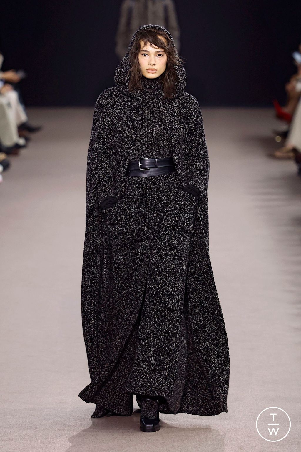 Fashion Week Milan Fall/Winter 2025 look 11 from the Max Mara collection womenswear