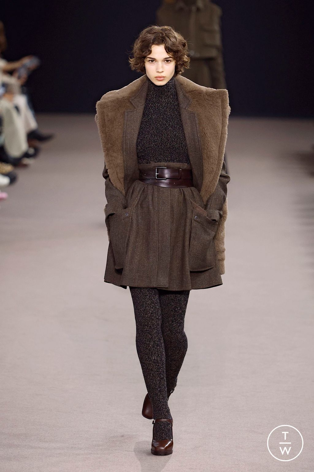 Fashion Week Milan Fall/Winter 2025 look 25 from the Max Mara collection 女装