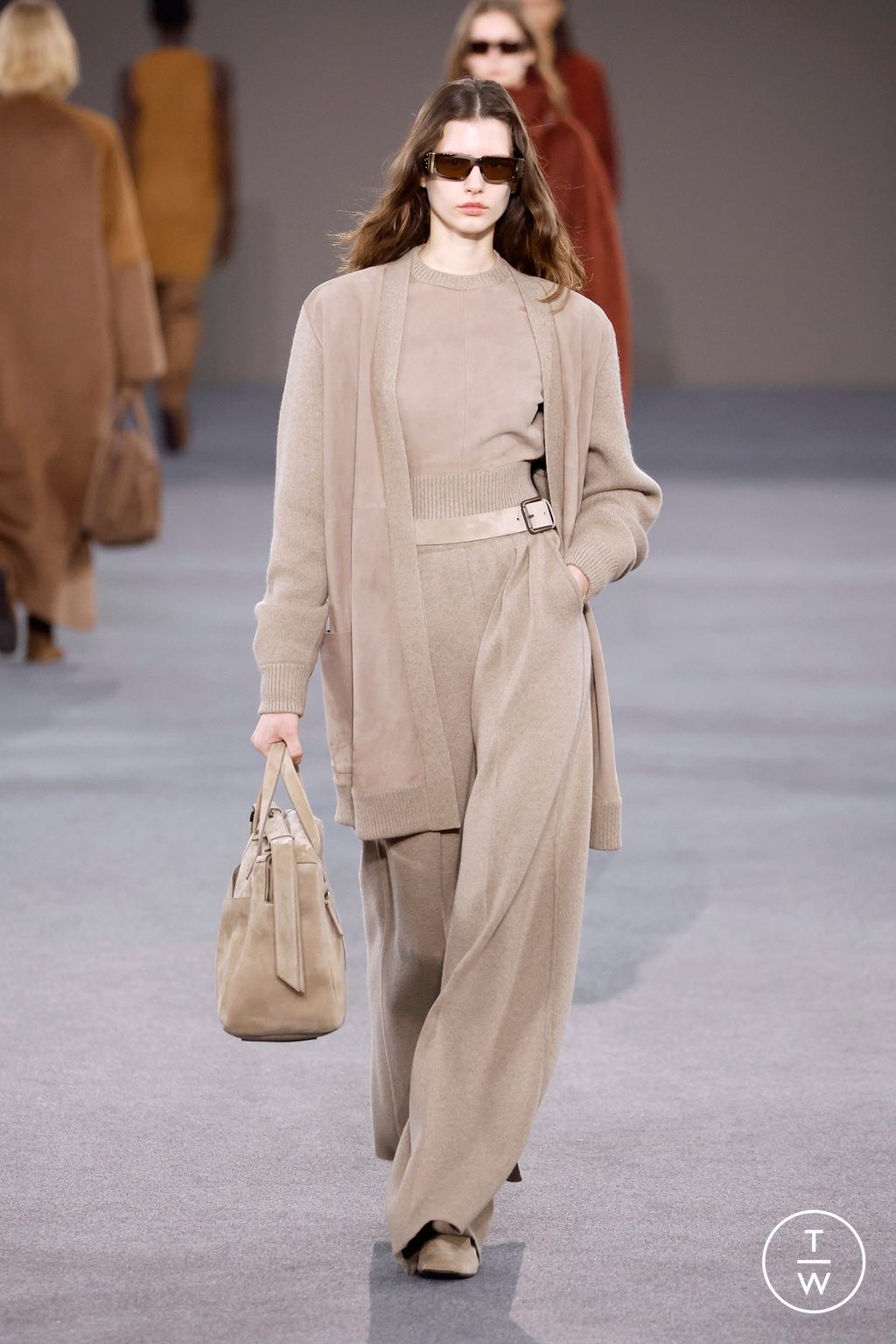 Fashion Week Milan Fall/Winter 2026 look 22 from the Max Mara collection womenswear