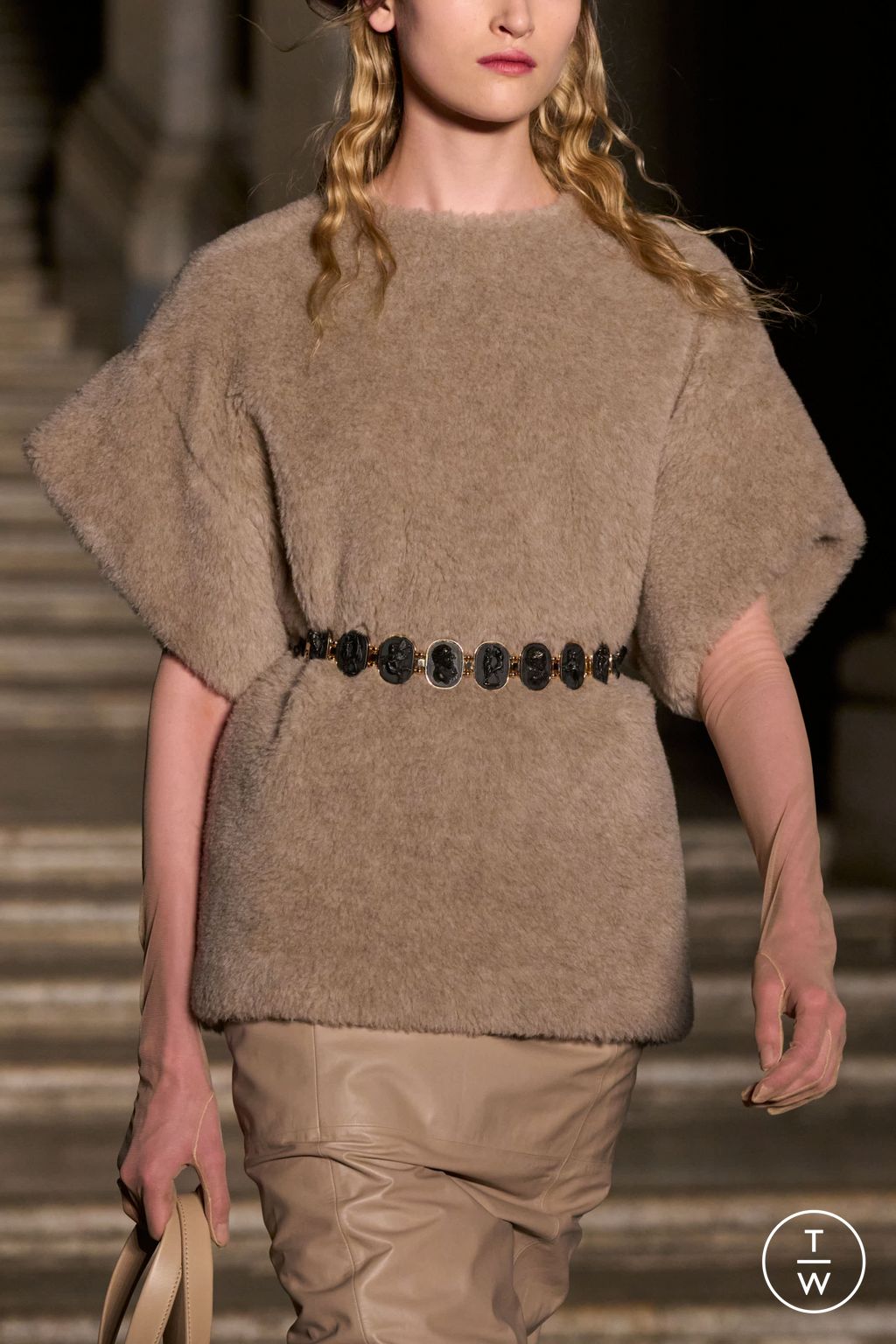 Fashion Week Milan Resort 2026 look 19 from the Max Mara collection womenswear accessories