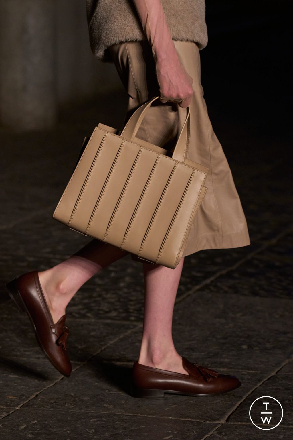 Fashion Week Milan Resort 2026 look 20 from the Max Mara collection womenswear accessories