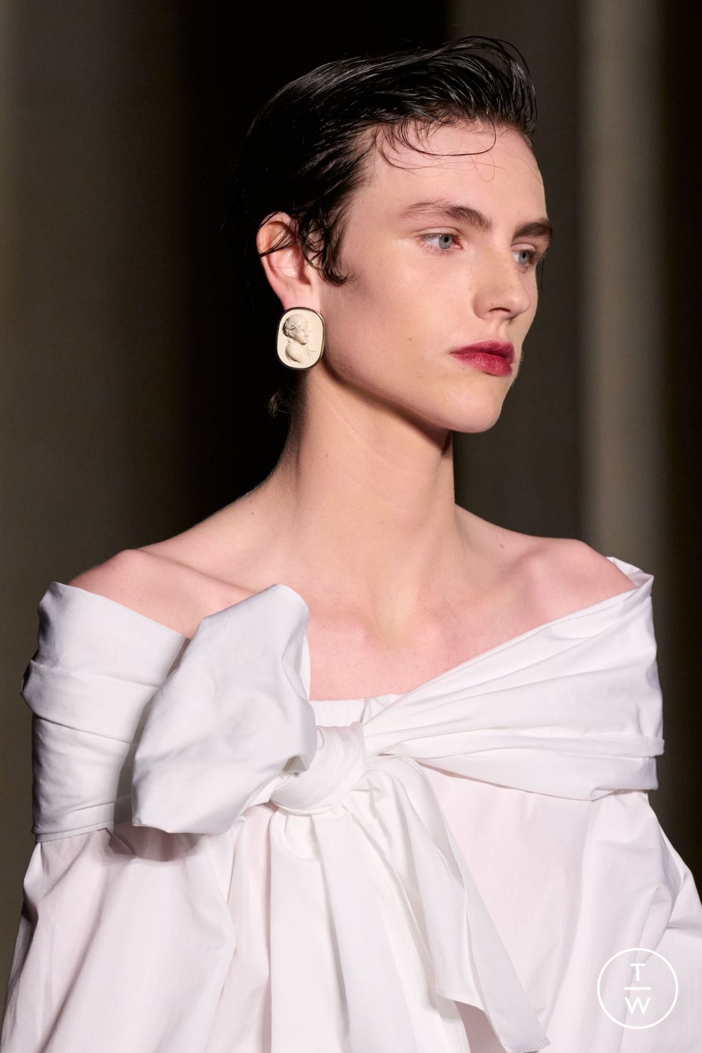 Fashion Week Milan Resort 2026 look 33 from the Max Mara collection 女装配饰