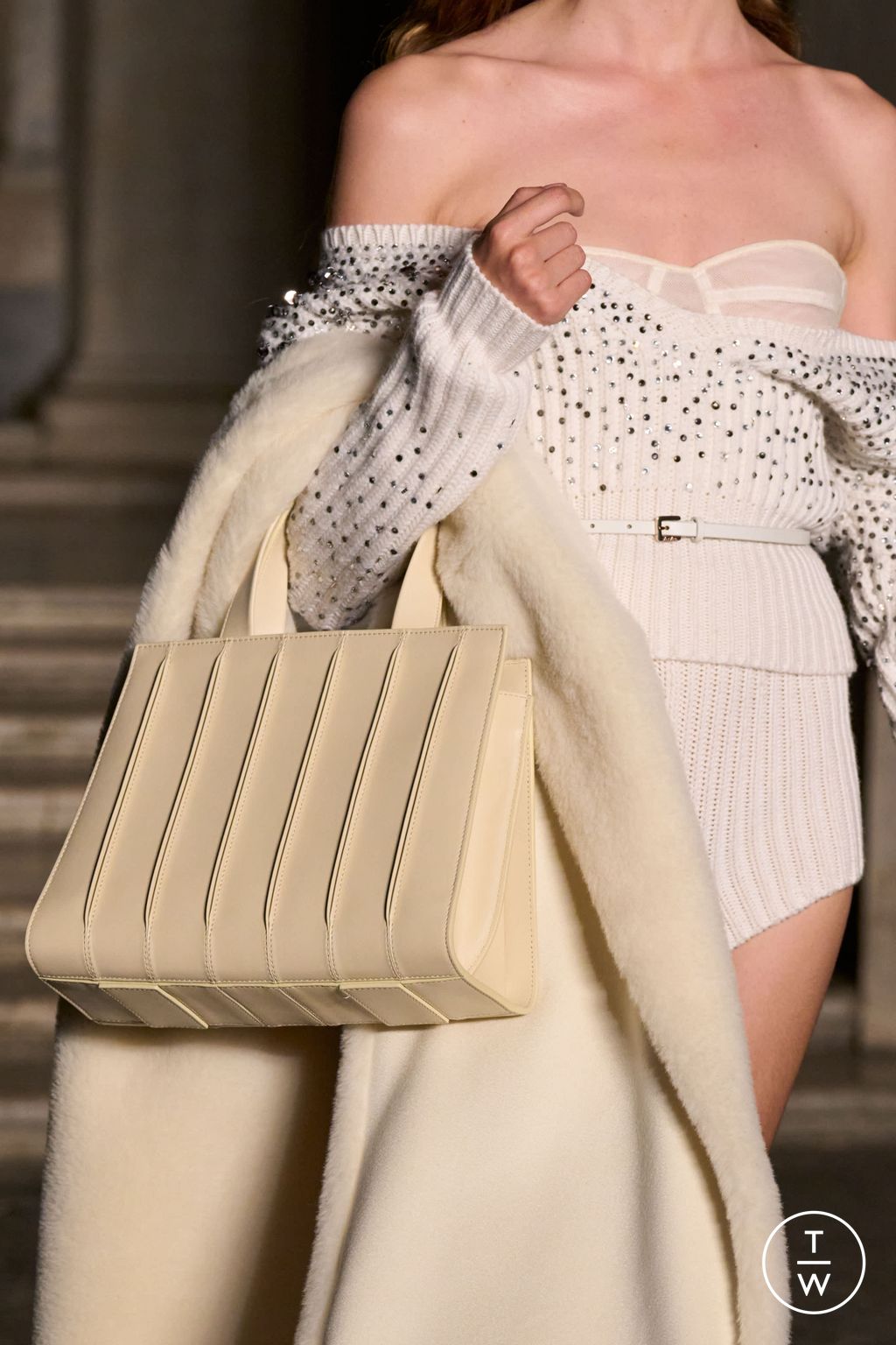 Fashion Week Milan Resort 2026 look 39 from the Max Mara collection womenswear accessories