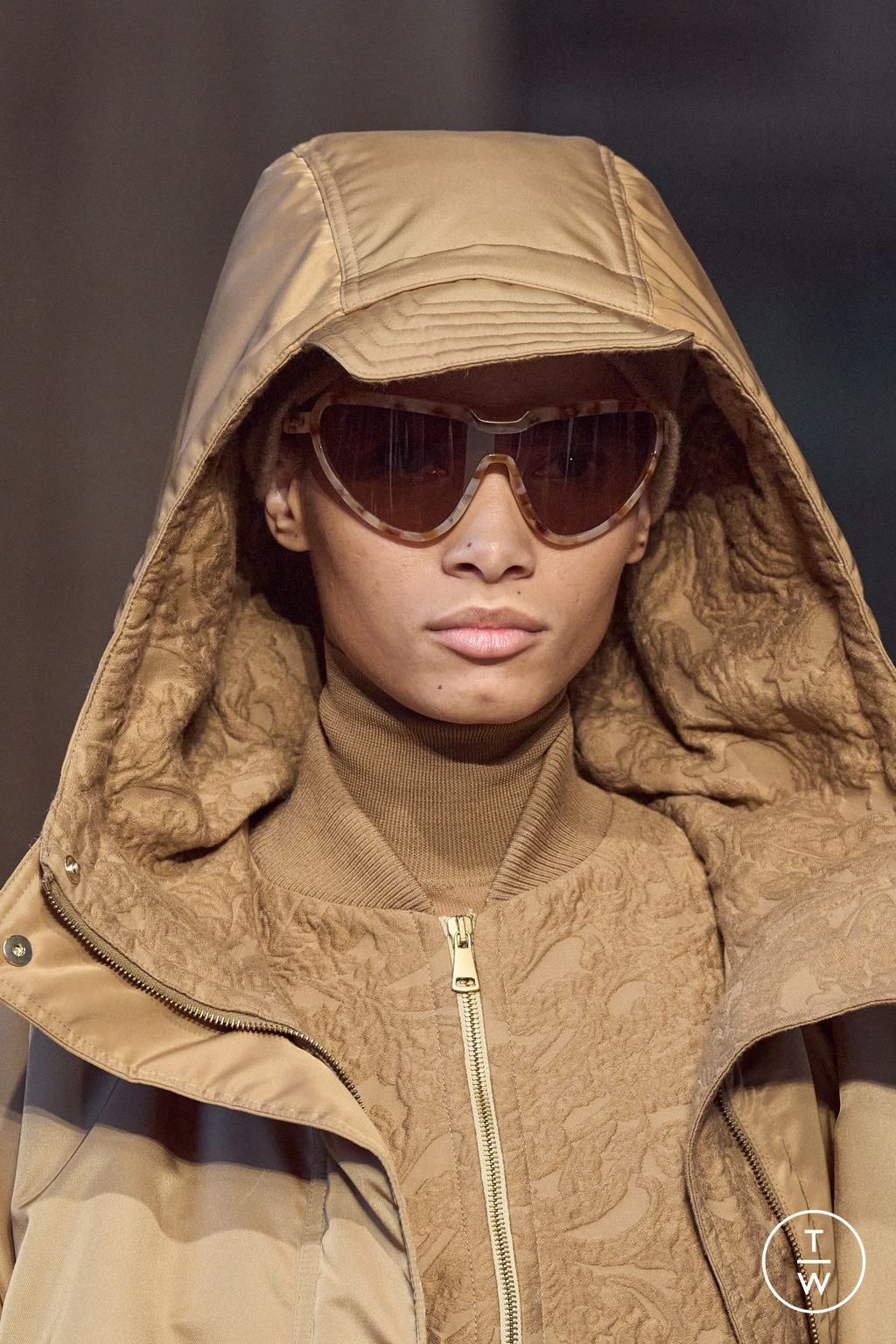 Fashion Week Milan Fall/Winter 2023 look 29 from the Max Mara collection womenswear accessories
