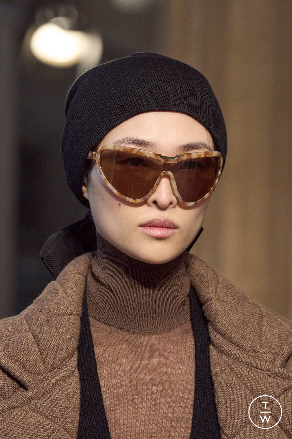 Fashion Week Milan Fall/Winter 2023 look 28 from the Max Mara collection womenswear accessories