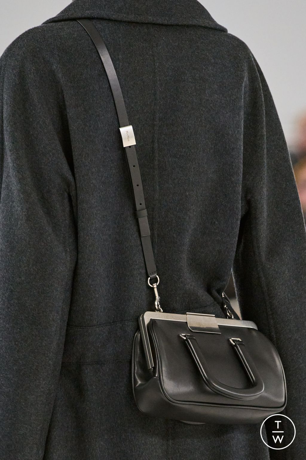Fashion Week Milan Fall/Winter 2024 look 4 from the Max Mara collection womenswear accessories