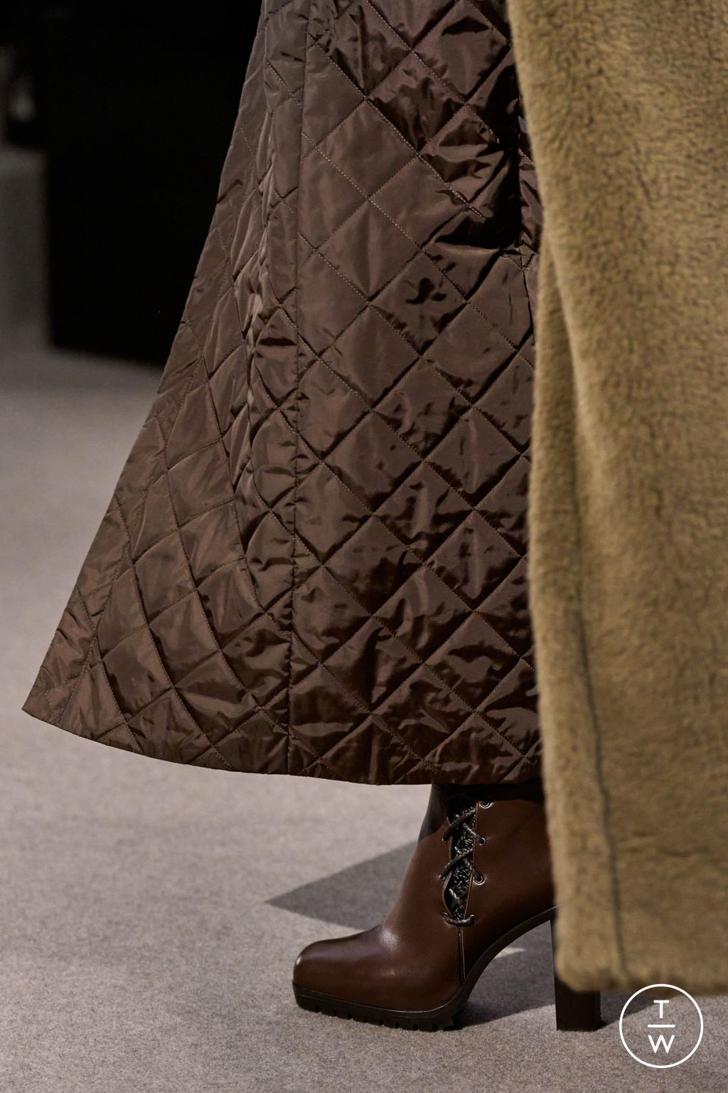 Fashion Week Milan Fall/Winter 2025 look 7 from the Max Mara collection womenswear accessories