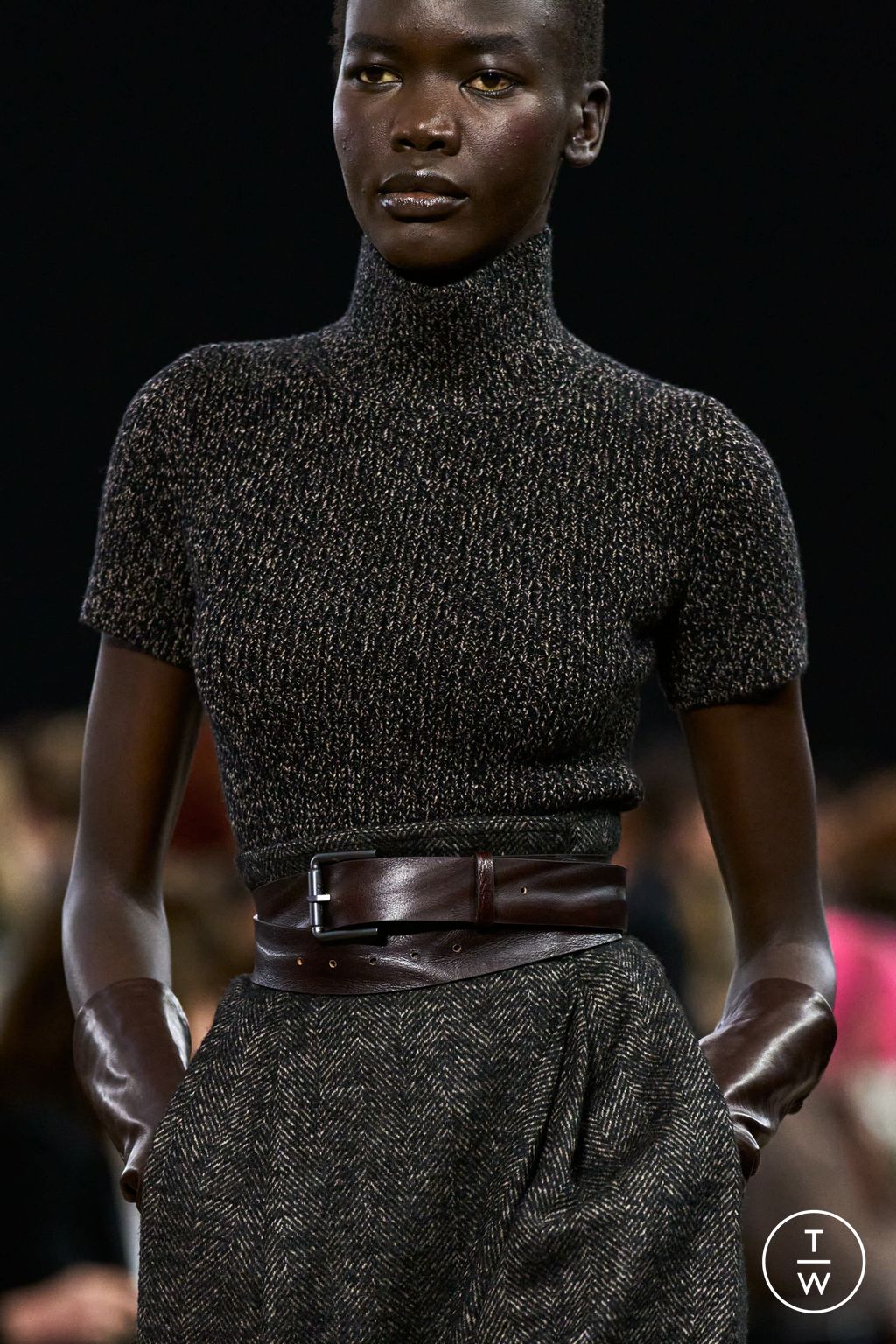 Fashion Week Milan Fall/Winter 2025 look 20 from the Max Mara collection womenswear accessories