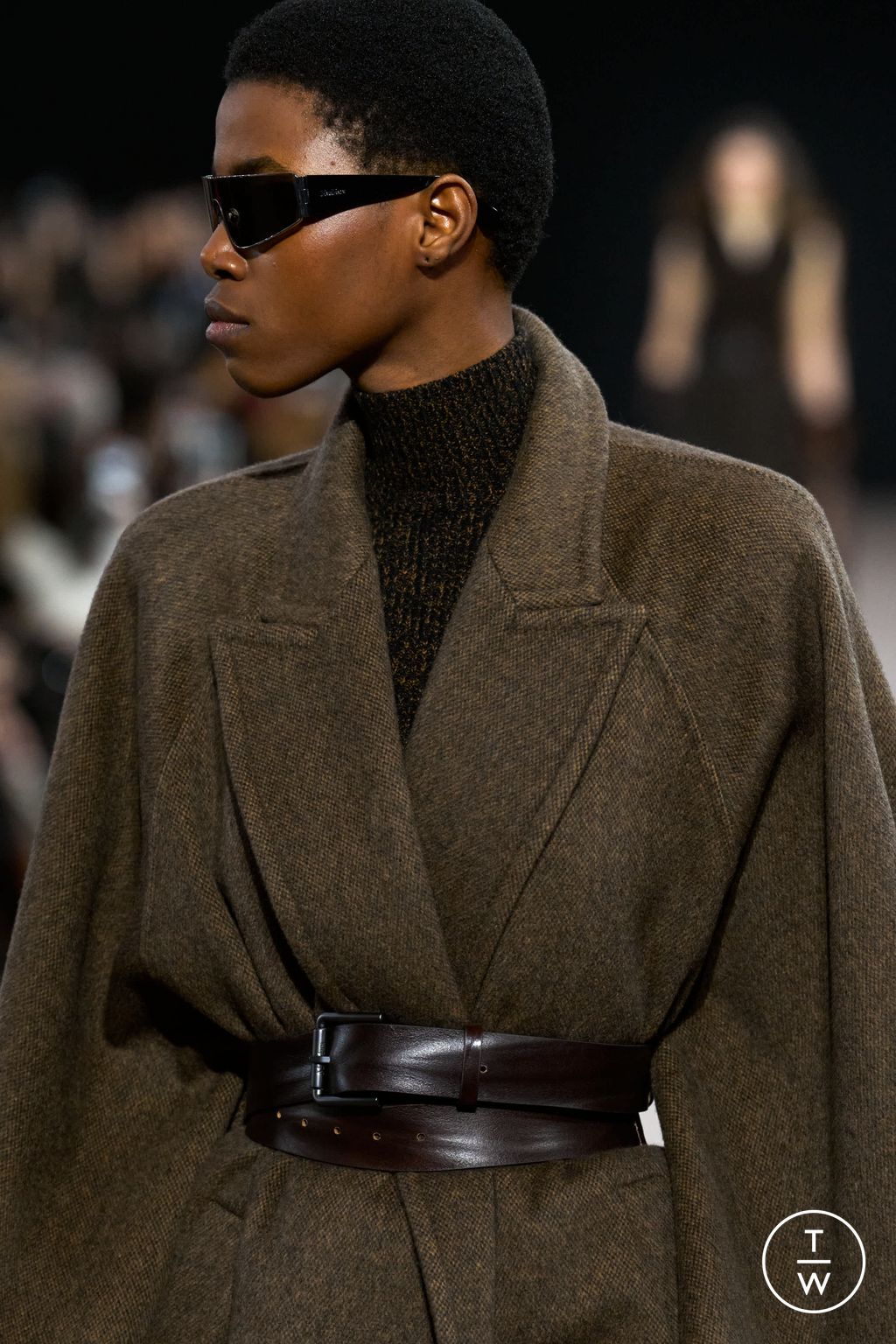 Fashion Week Milan Fall/Winter 2025 look 22 from the Max Mara collection womenswear accessories