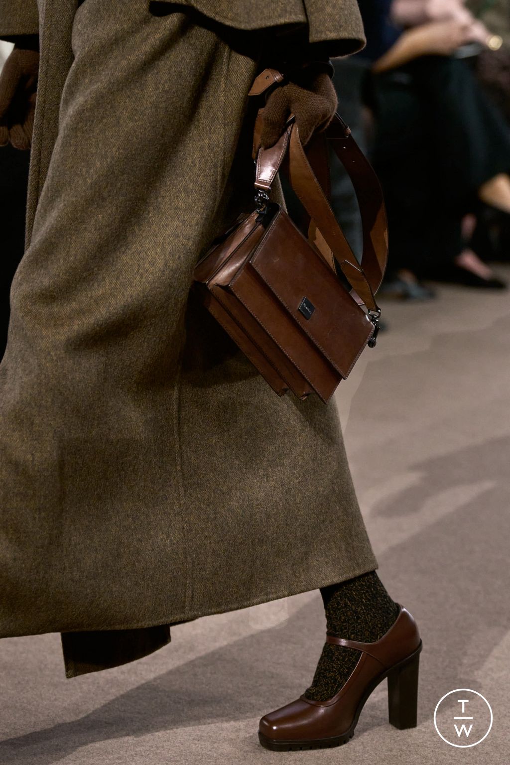 Fashion Week Milan Fall/Winter 2025 look 23 from the Max Mara collection 女装配饰