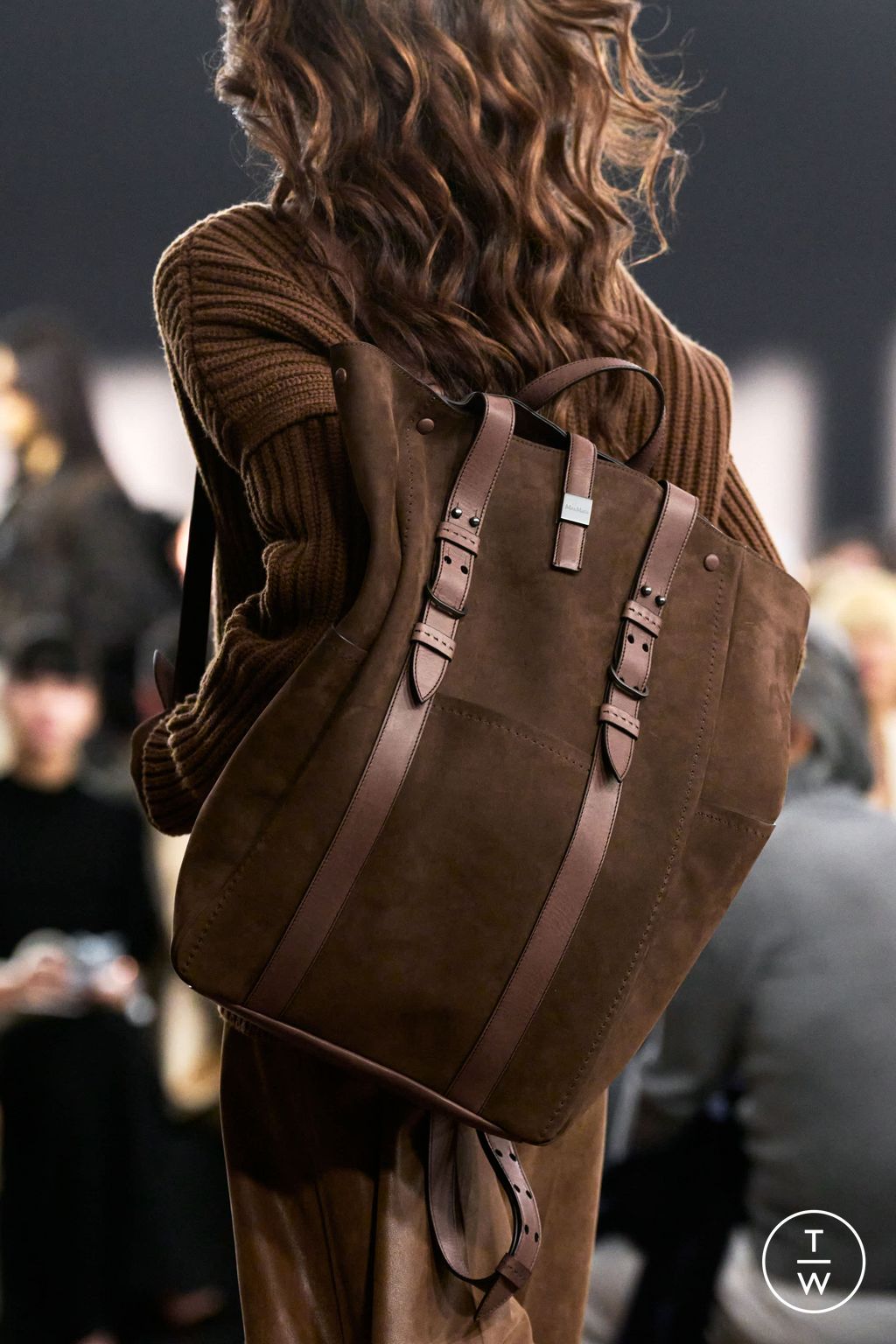 Fashion Week Milan Fall/Winter 2025 look 31 from the Max Mara collection womenswear accessories