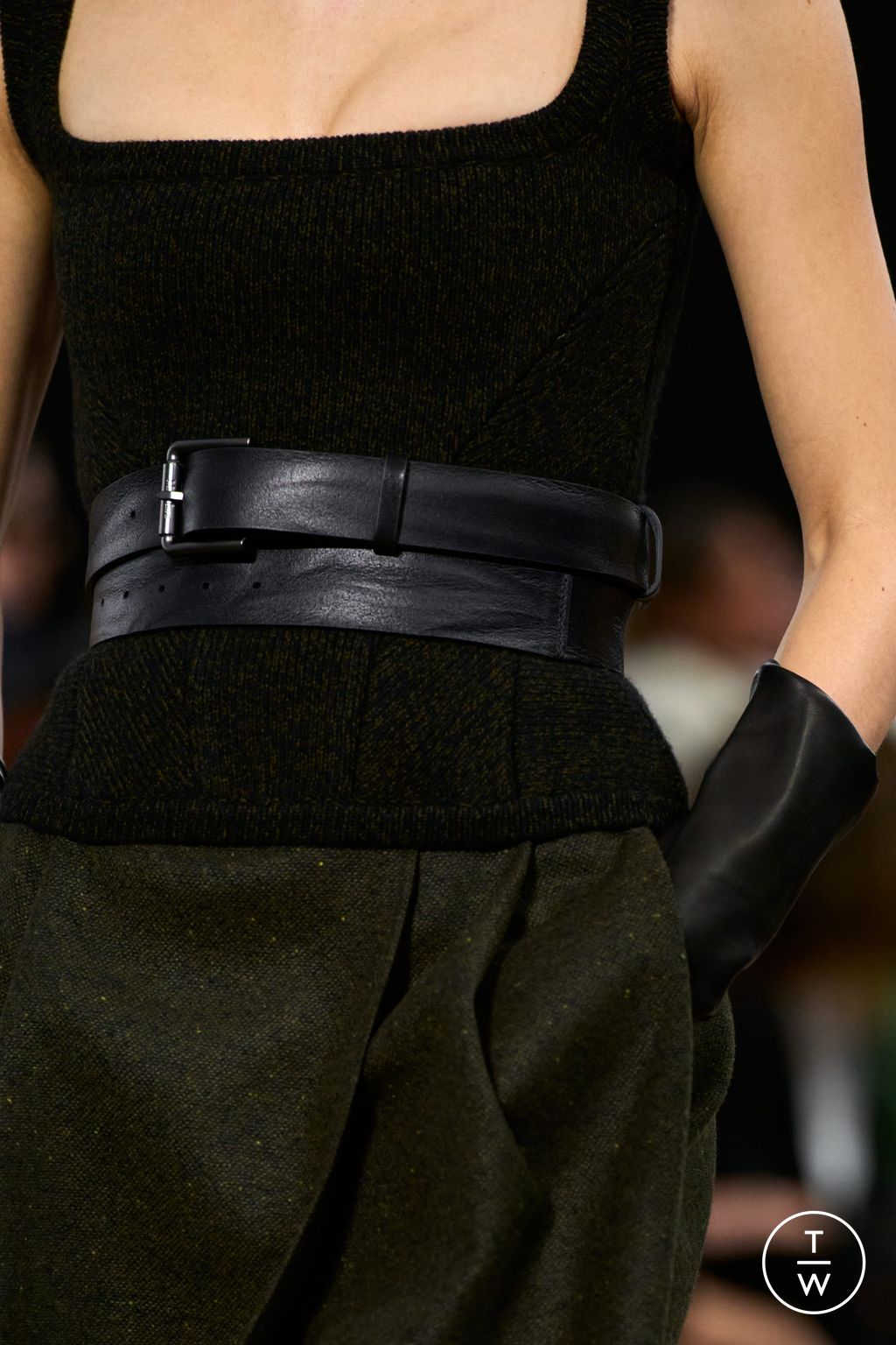 Fashion Week Milan Fall/Winter 2025 look 56 from the Max Mara collection womenswear accessories