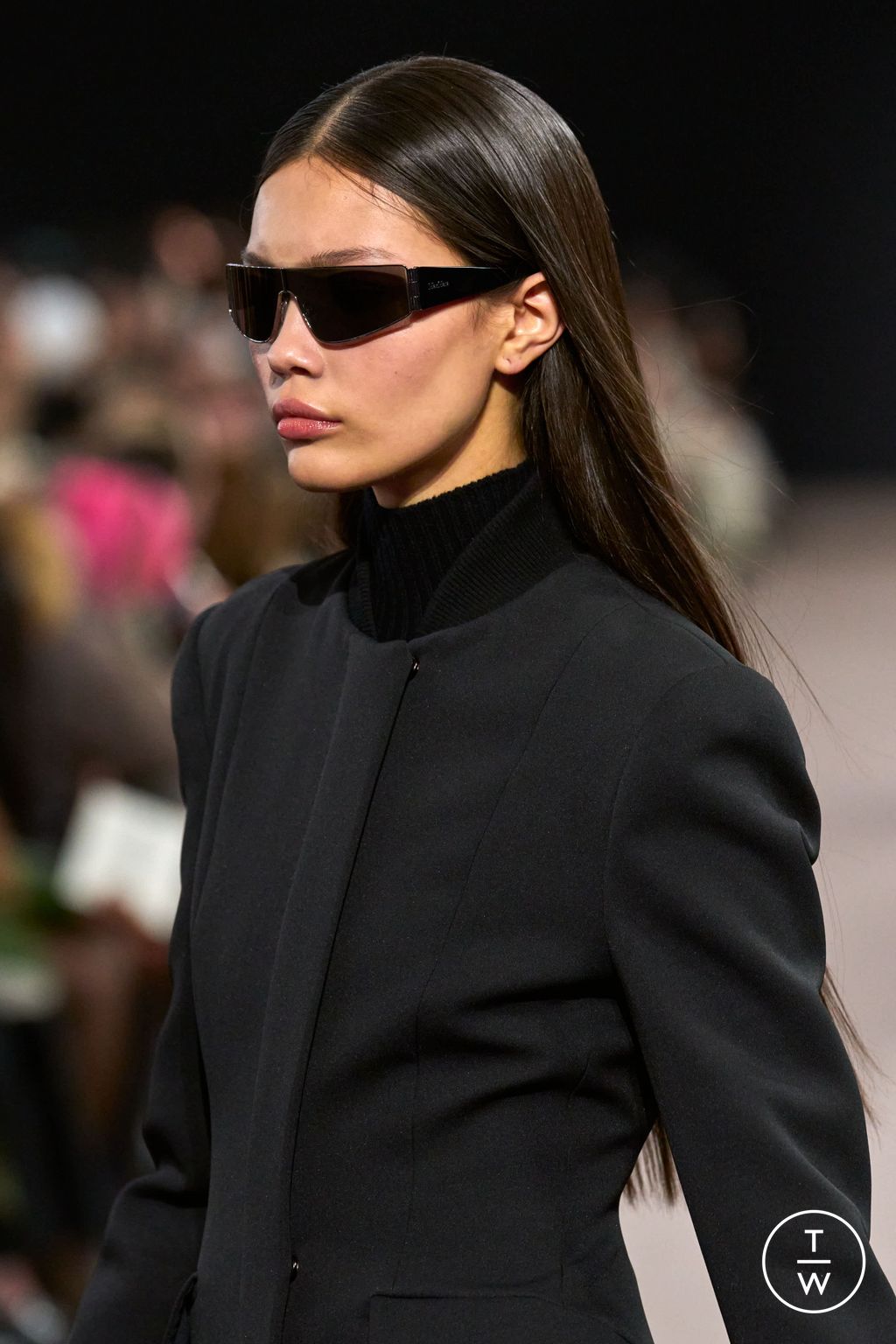 Fashion Week Milan Fall/Winter 2025 look 63 de la collection Max Mara womenswear accessories